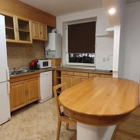 Titian'S Cozy Apartment Sibiu Bagian luar foto