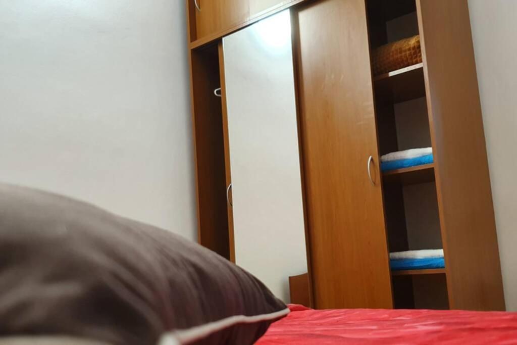 Titian'S Cozy Apartment Sibiu Bagian luar foto